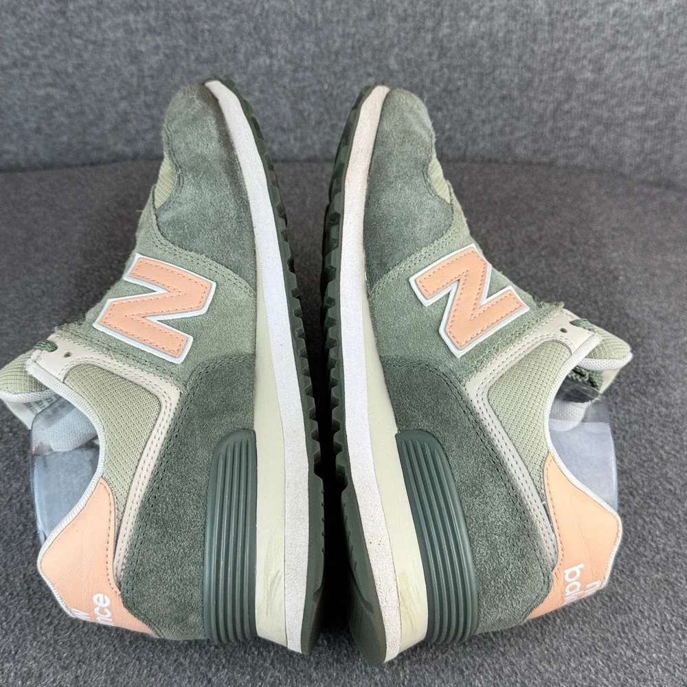 New Balance Women's Green & Peach 574 Sneaker